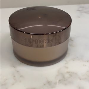 Laura Mercier setting powder glow